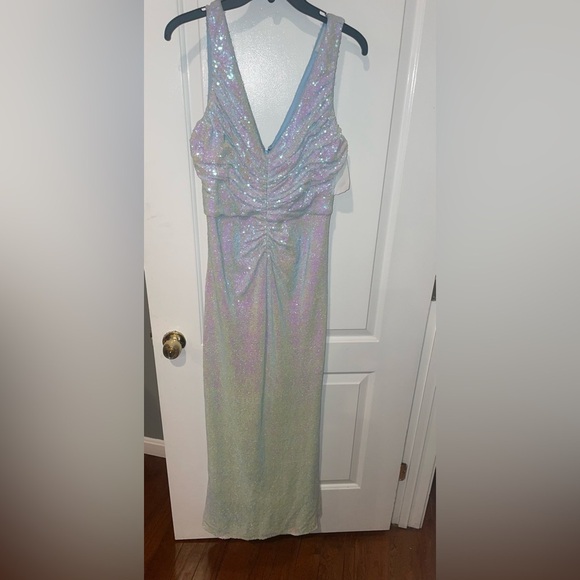 Badgley Mischka Brand Sparkling Mermaid Sequin Gown - Picture 3 of 12